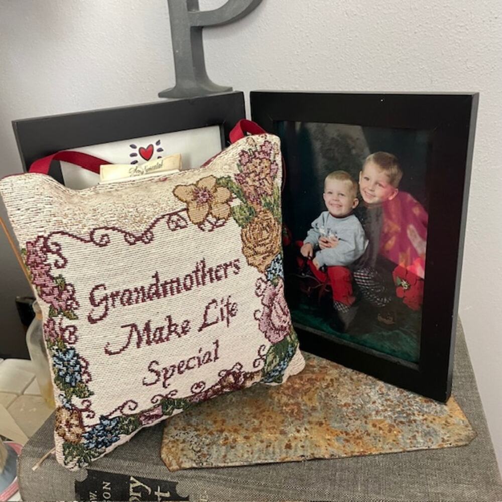 Vintage Grandmothers Gift Pillow Tapestry Door Hanger Floral Sentimental Grandma